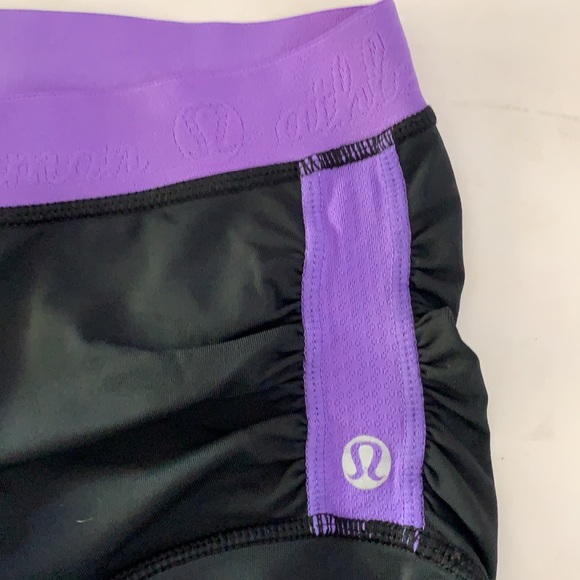 🍋 lululemon Hot Yoga Short - Picture 2 of 5